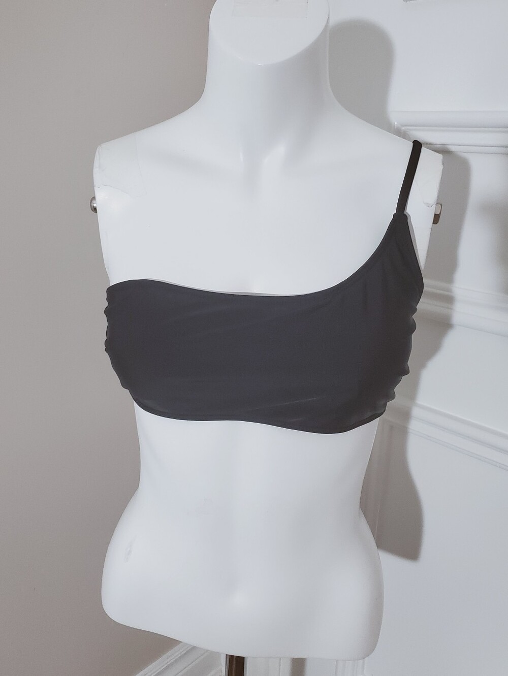 Black One-Shoulder Swim Bikini Top